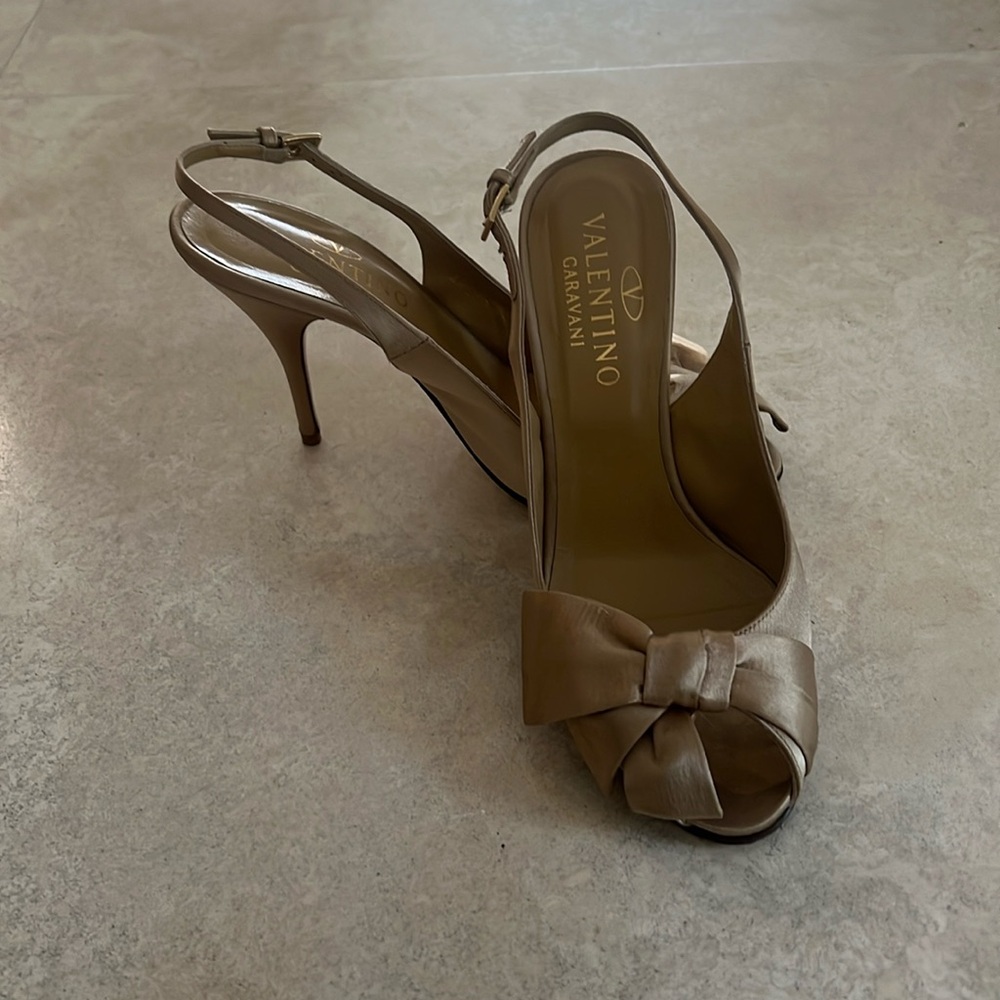 Valentino Garavani silk bow sling back